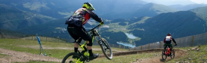 Catalunya Wagen et porta al Bike Park La Molina